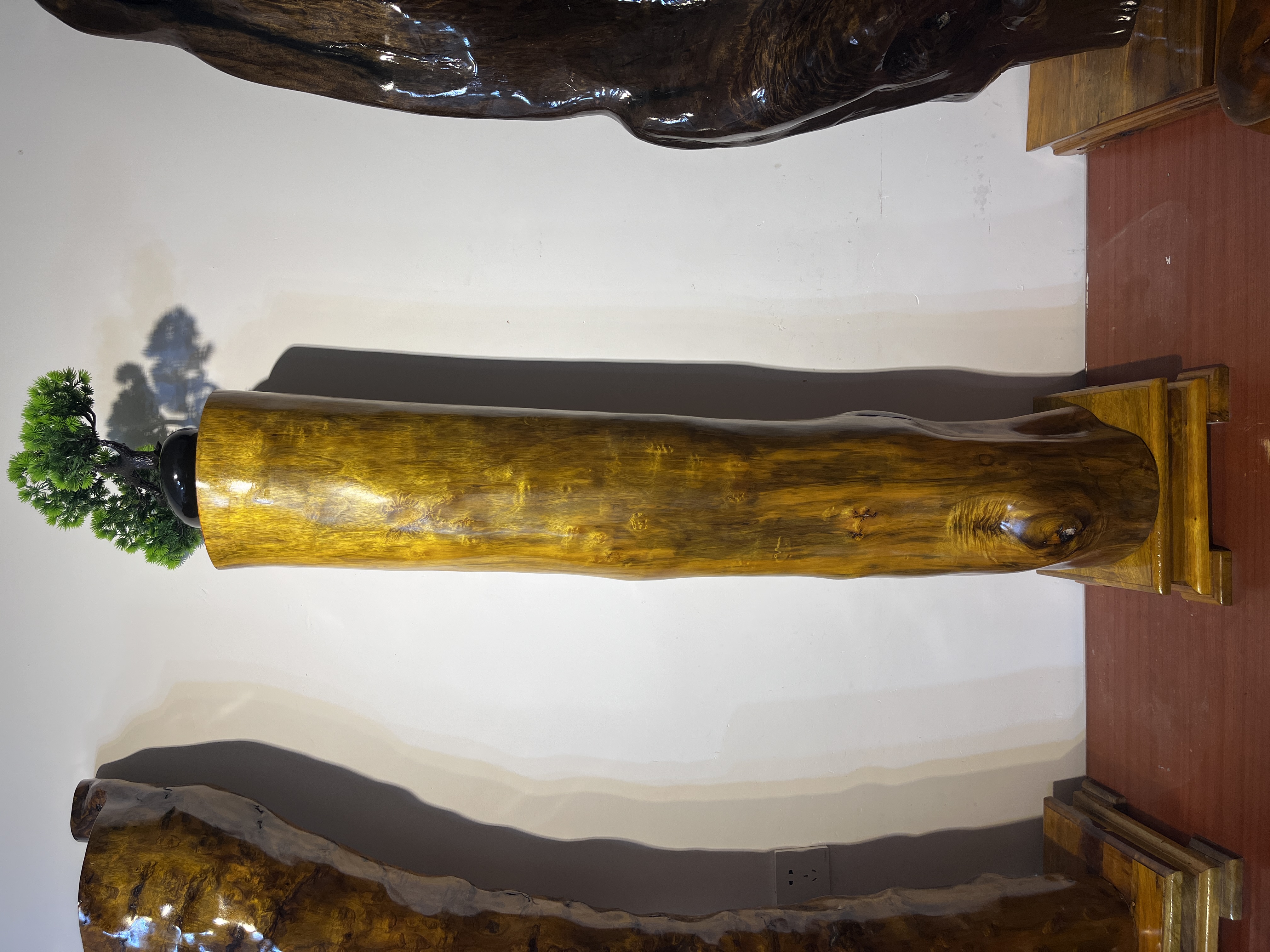 小叶金丝楠木立柱，金丝满满，金光闪闪，带底座