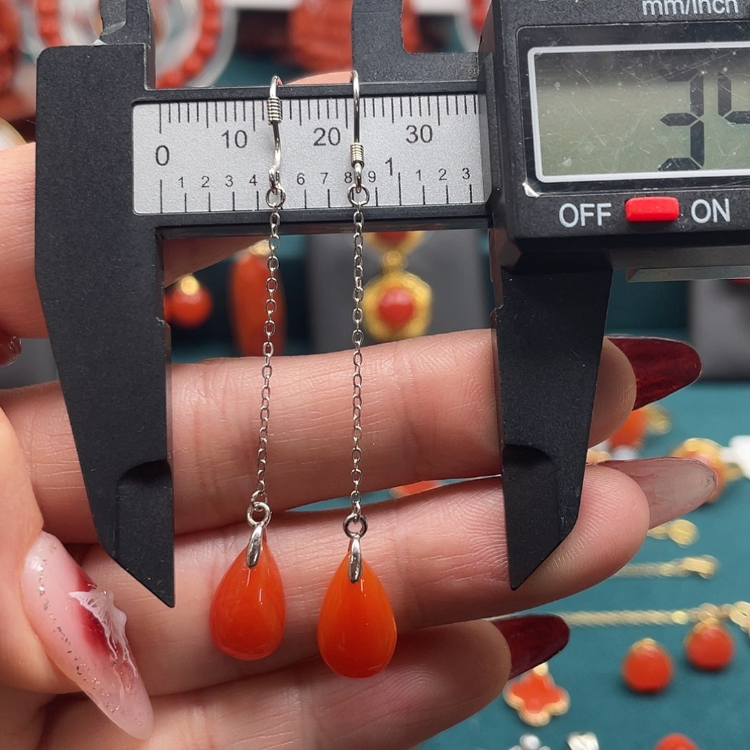 南红玛瑙水滴南红耳钩银S925镶嵌