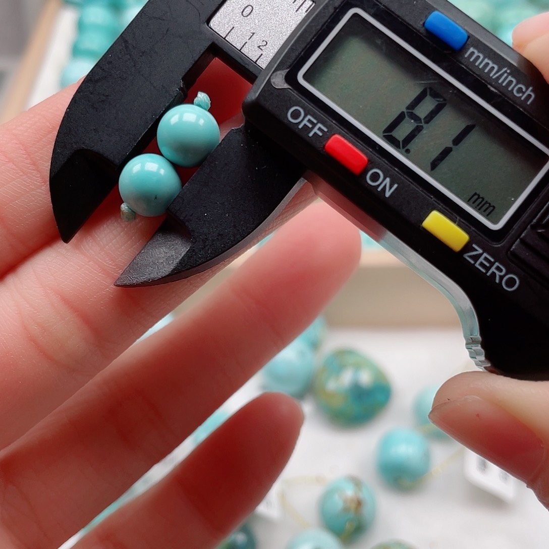 绿松石配饰未镶嵌