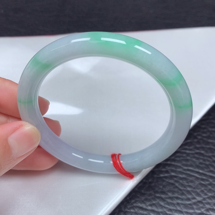 翡翠手镯（圆镯）未镶嵌