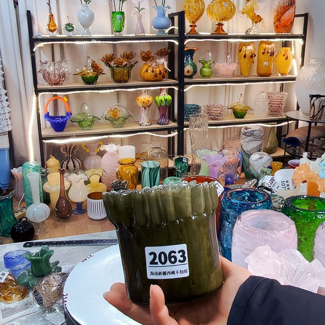 2063 家悦美居琉璃摆件不完美