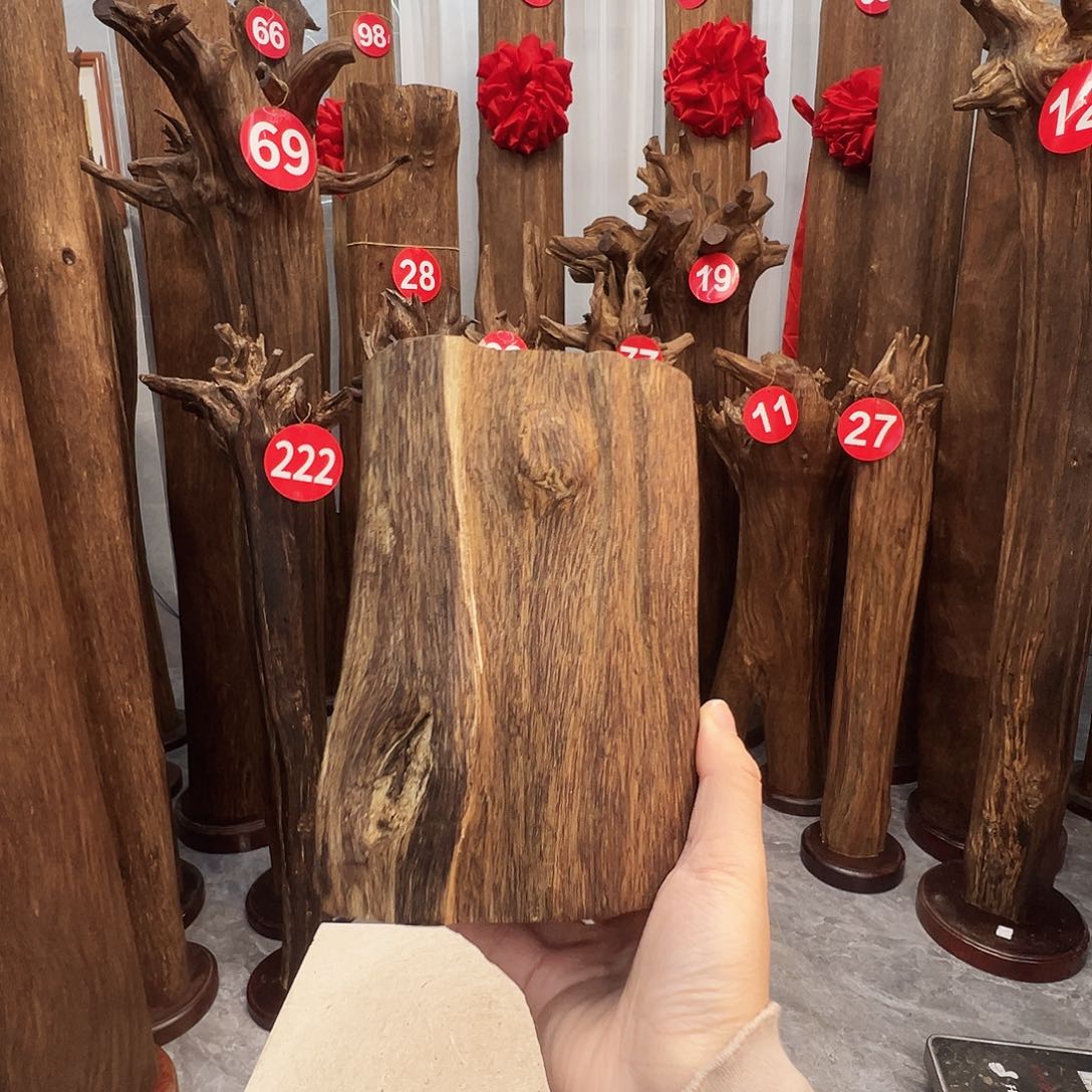 沉香沉香碎屑沉香原料