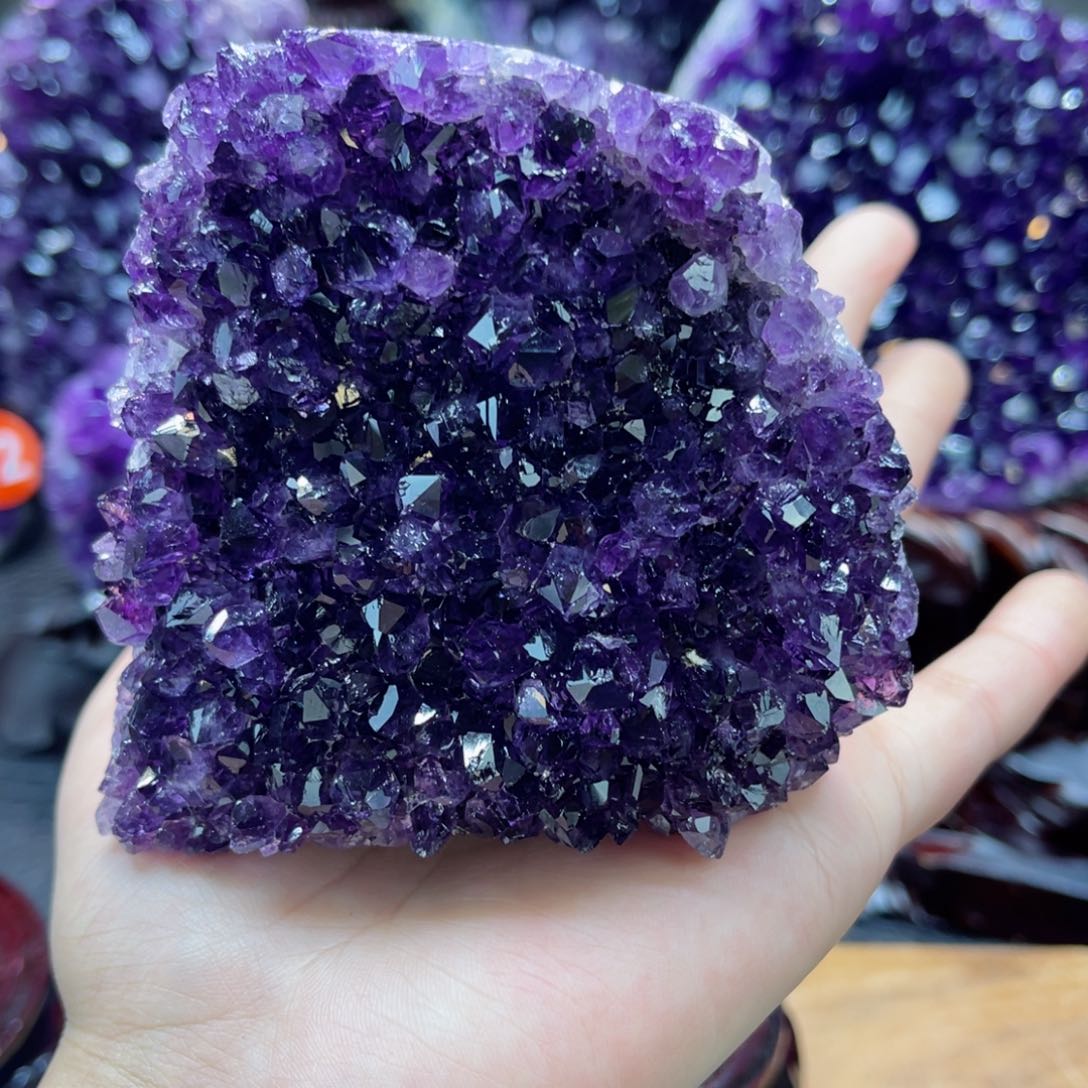 紫晶大型摆件（非配饰）未镶嵌