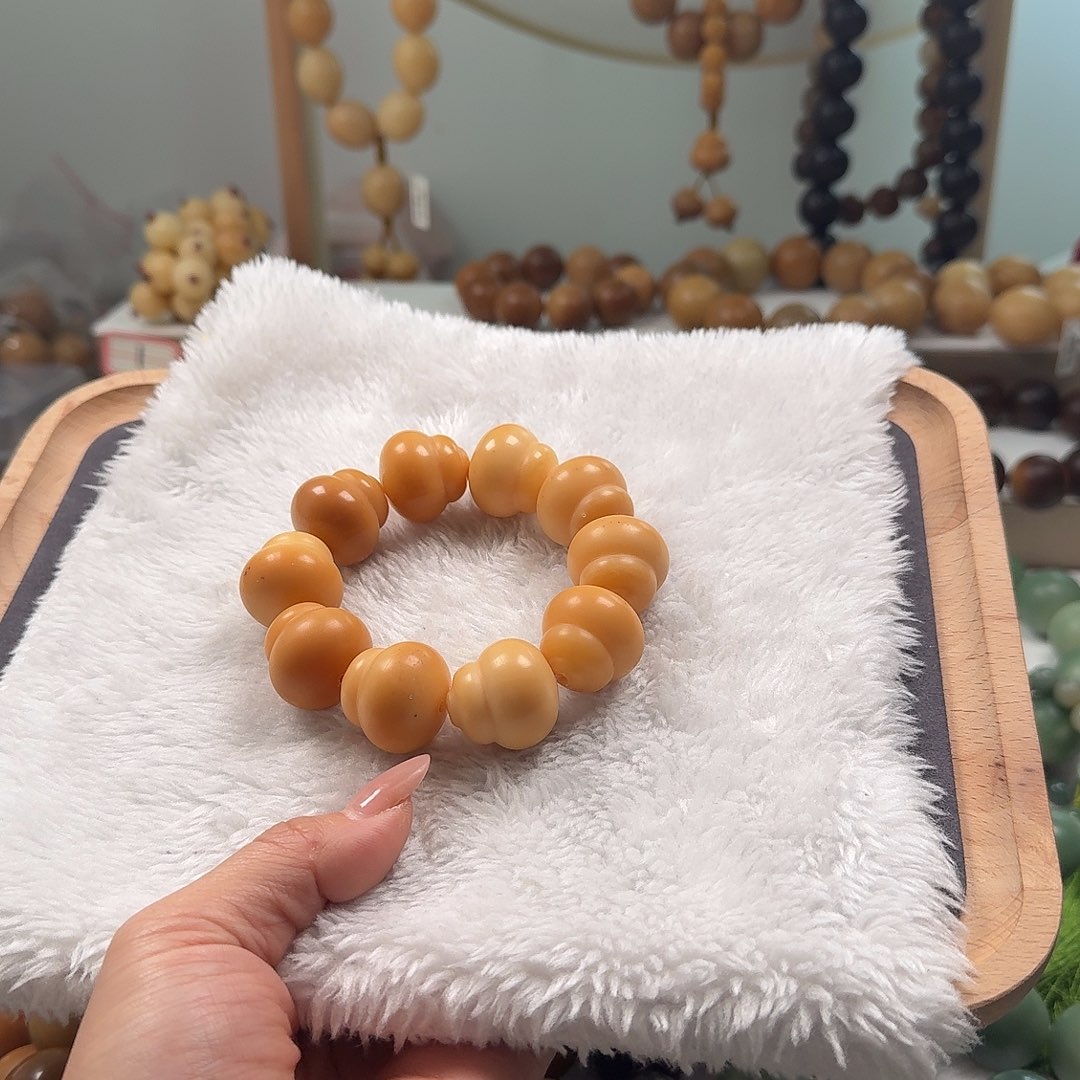 旺***旺菩提根/象牙果吊坠卡22瑕