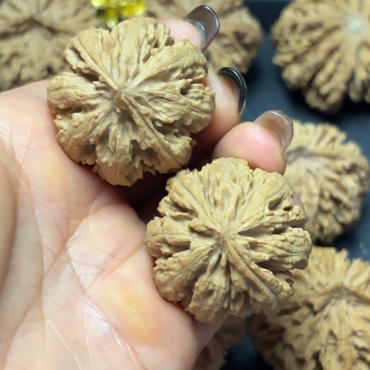 申***豹吊坠文玩核桃秦岭灯笼22