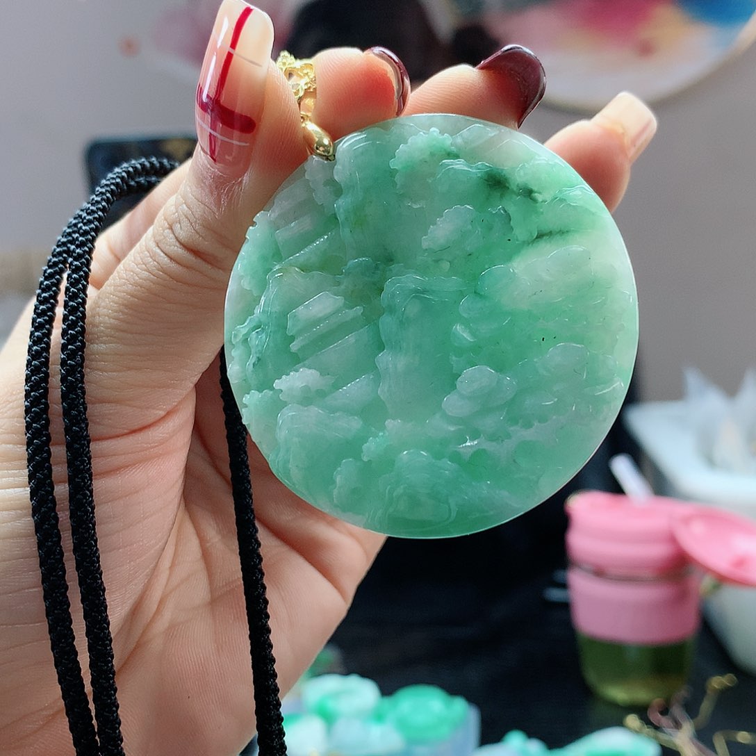 【闪购商品】翡翠吊坠(赠链)合金