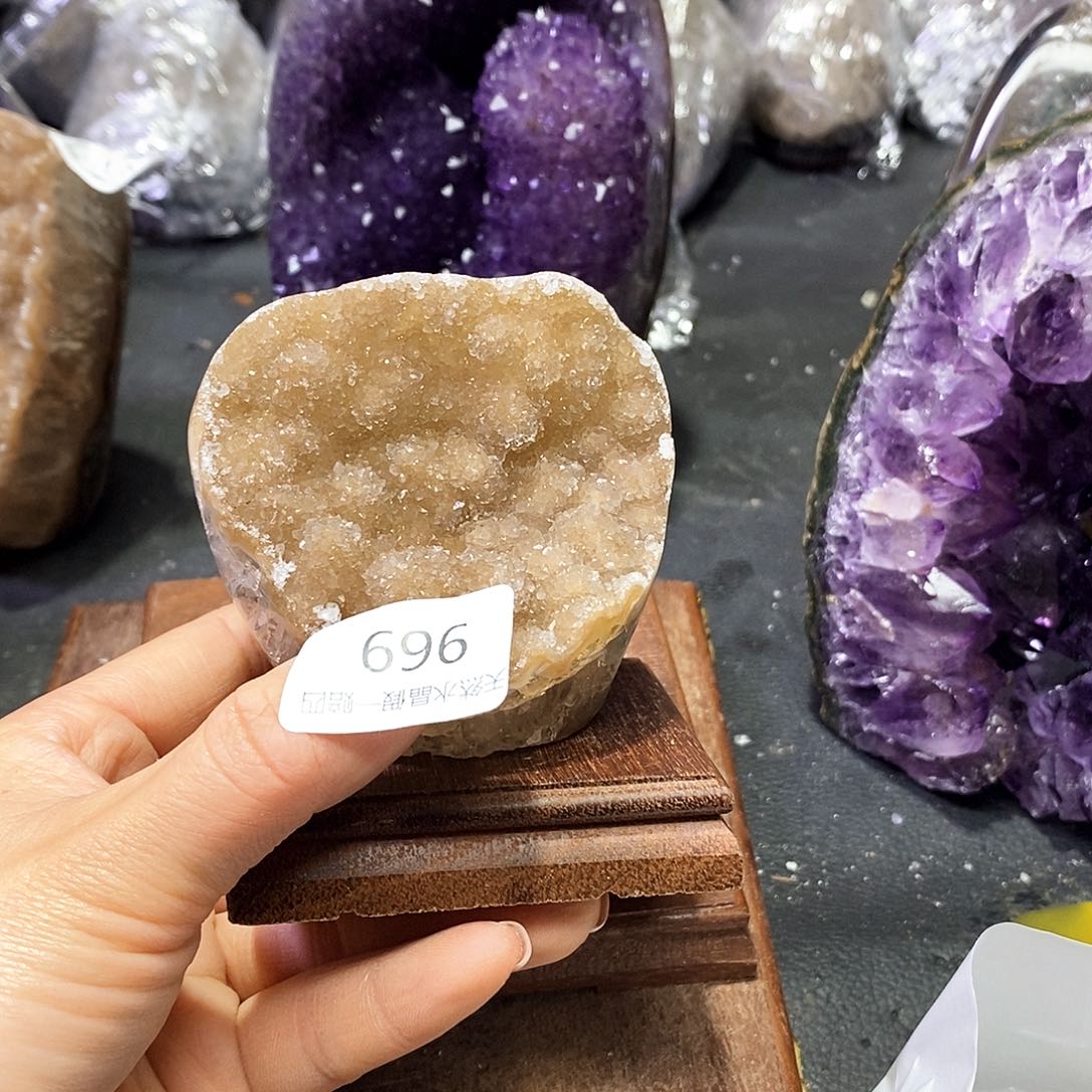 水晶大型摆件（非配饰）未镶嵌