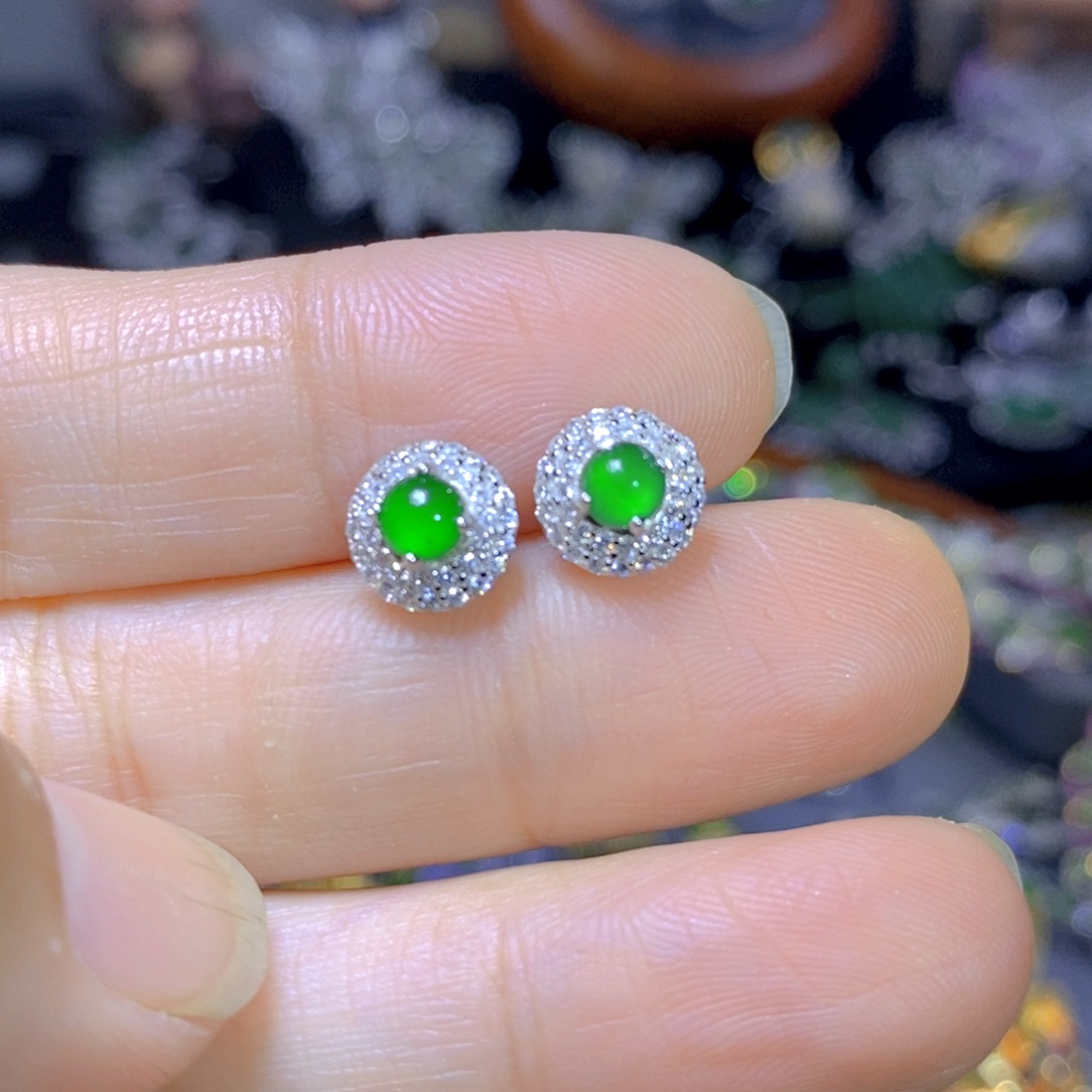 翡翠颈饰银S925镶嵌天然翡翠