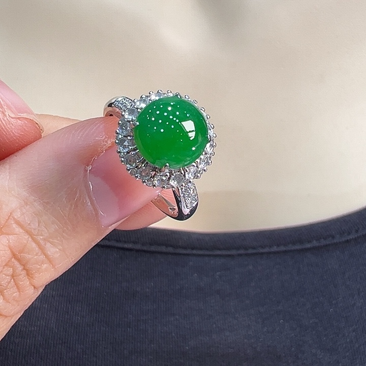 翡翠18K金镶嵌戒指戒指