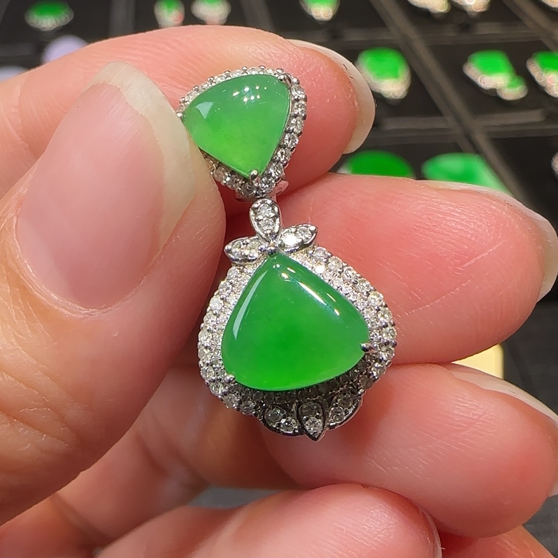 翡翠18K金镶嵌吊坠(不含链)