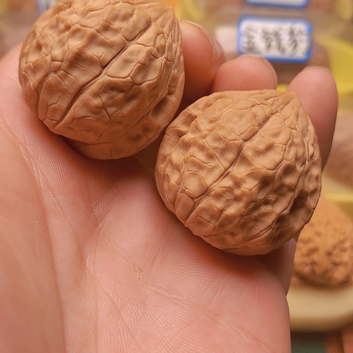 文玩核桃把件38龟甲纹