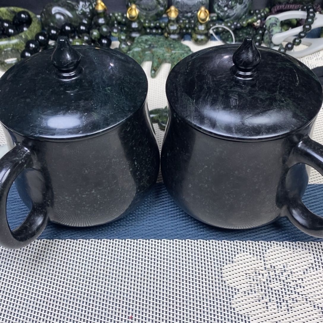 *****蛇纹石玉未镶嵌水杯