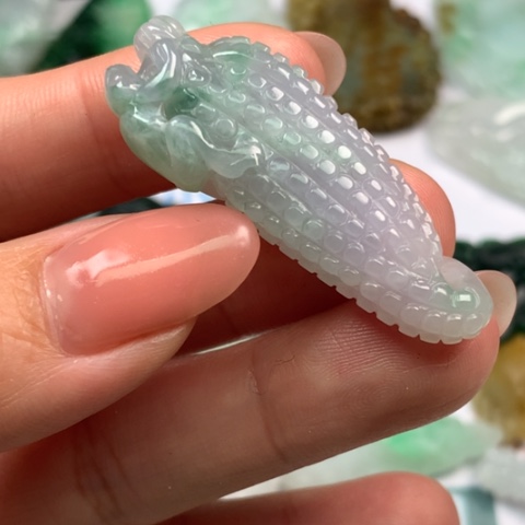 翡翠颈饰未镶嵌翡翠