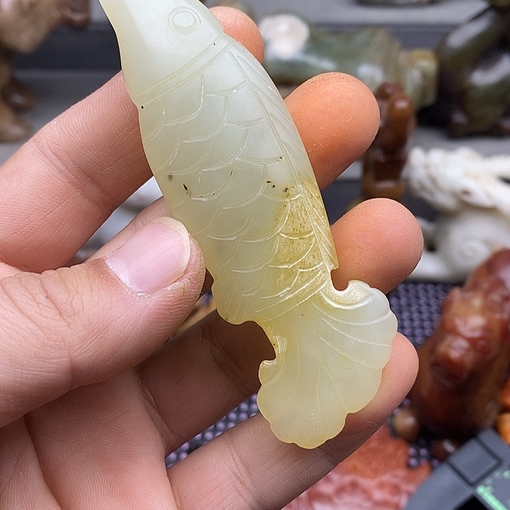 未镶嵌蛇纹石玉颈饰