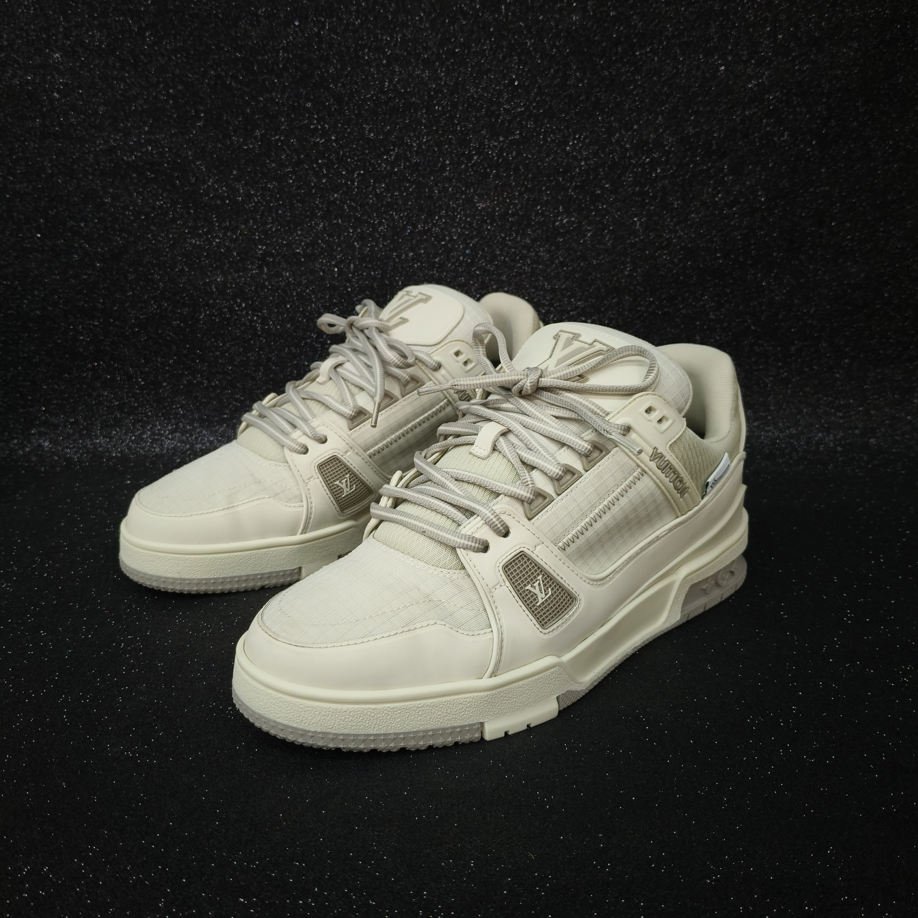 99新 LouisVuitton/路易威登 7码/41码/米色滑雪trainer鞋/A2618