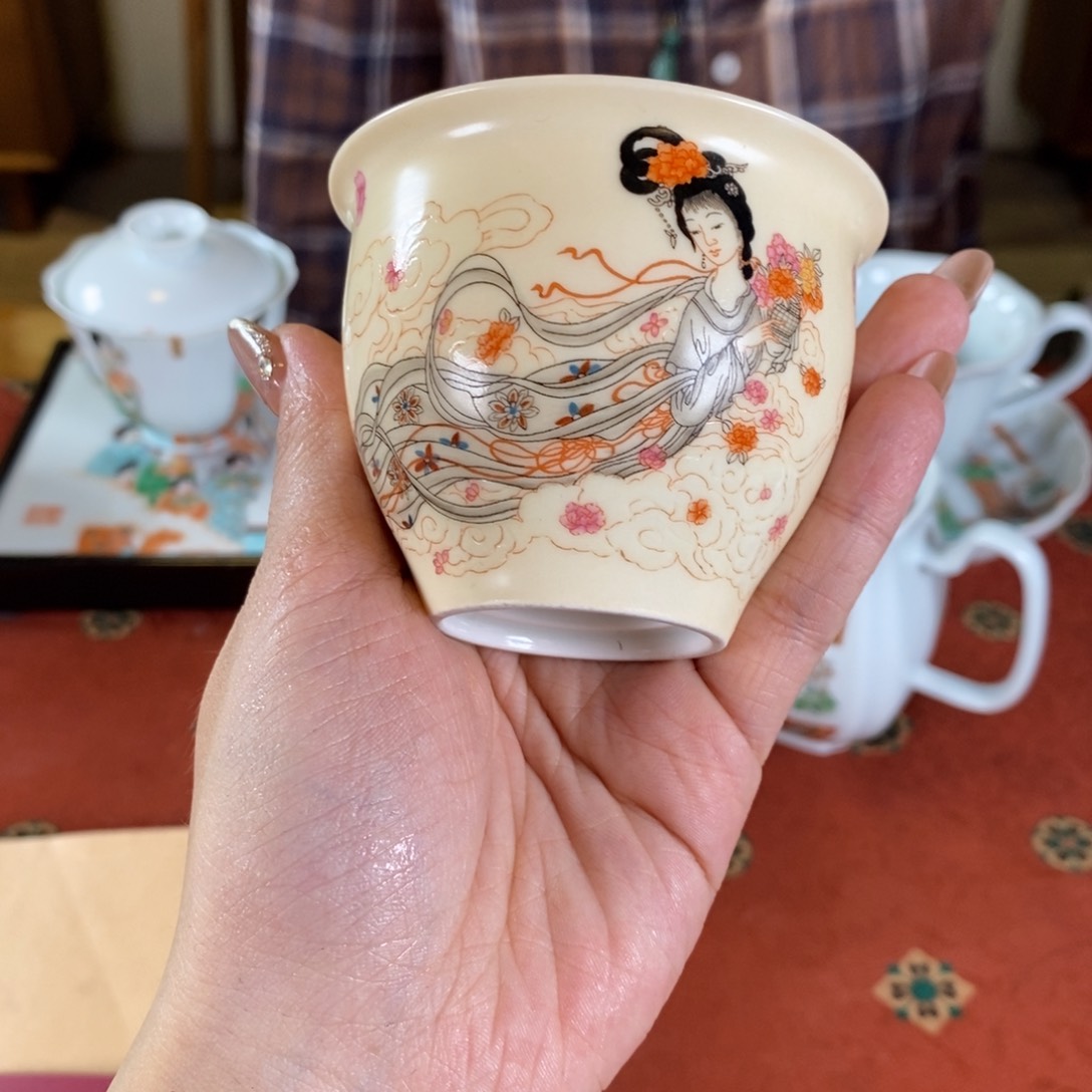 九鸣瓷外婆九鸣瓷外婆