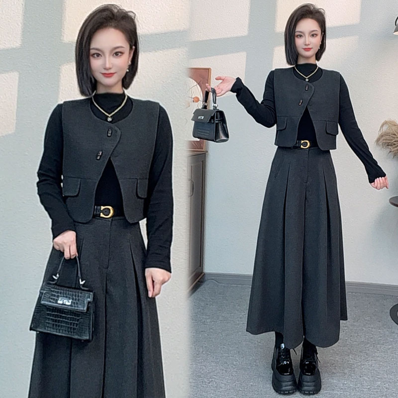 时尚套装女2025秋季新款洋气半高领打底衫开衫马甲阔腿裤裙三件套