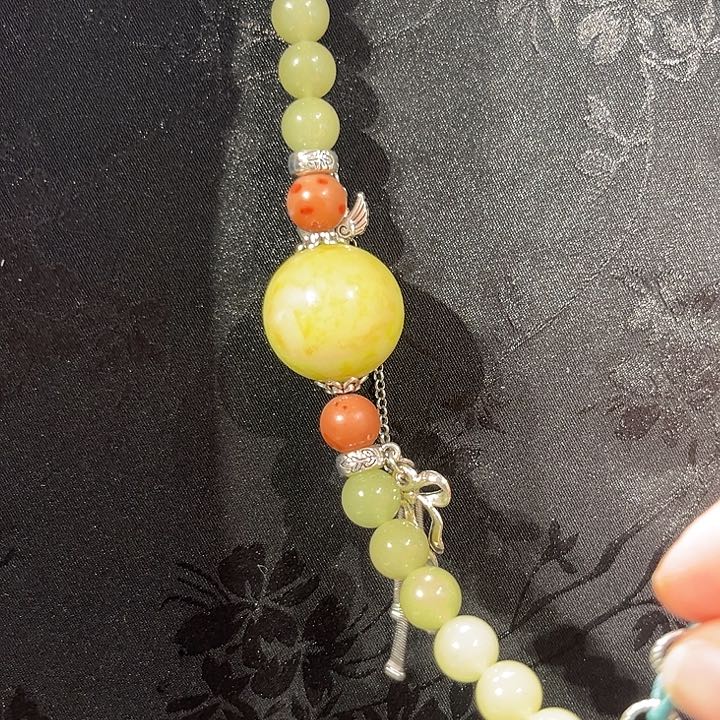 吊坠(赠链)未镶嵌和田玉（碧玉）