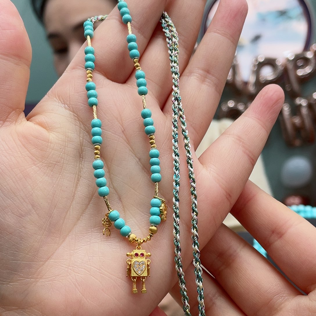 绿松石颈饰18K金镶嵌