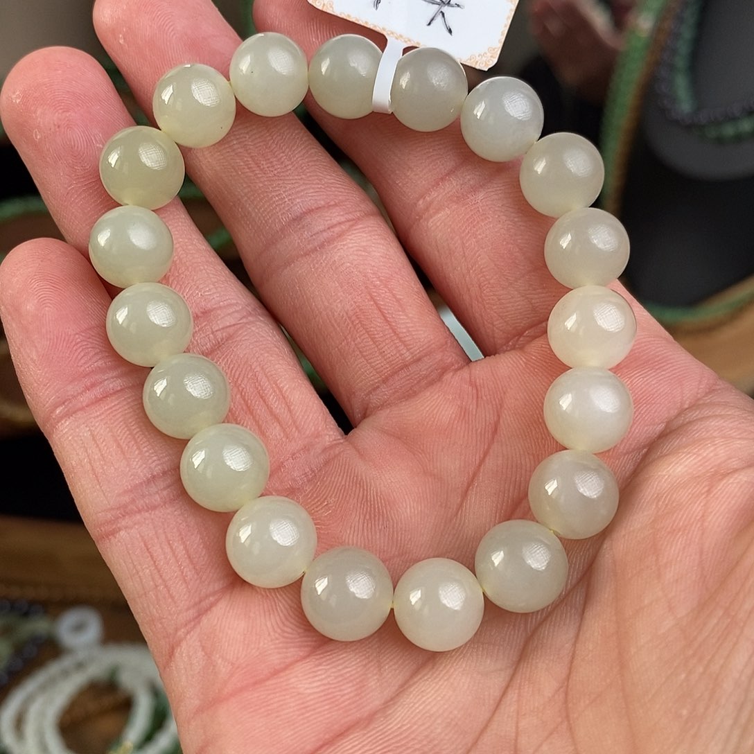 和田玉手串未镶嵌卡10有包容