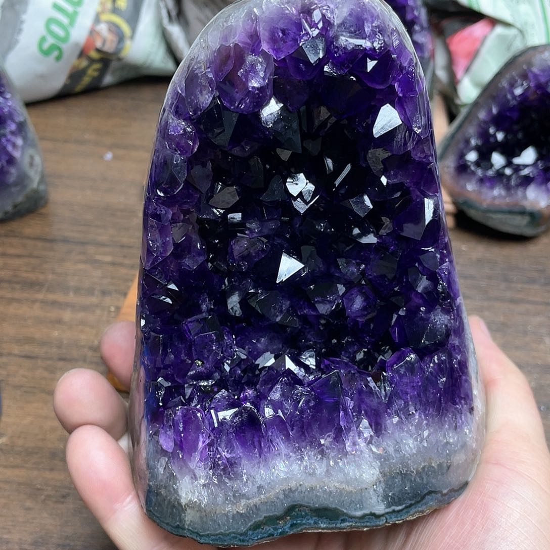 紫晶大型摆件（非配饰）未镶嵌