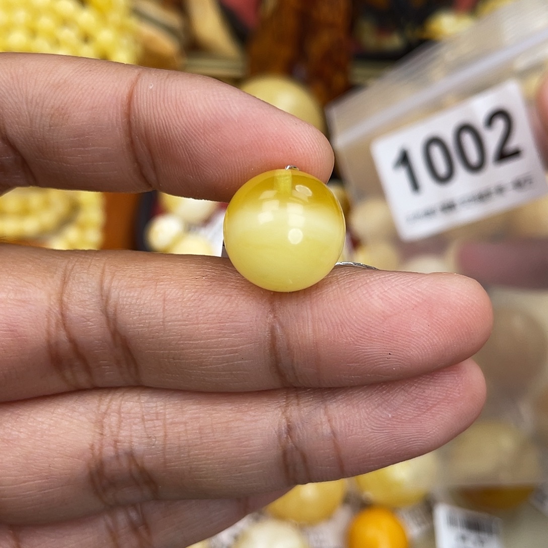 蜜蜡未镶嵌珠宝奇石14.8