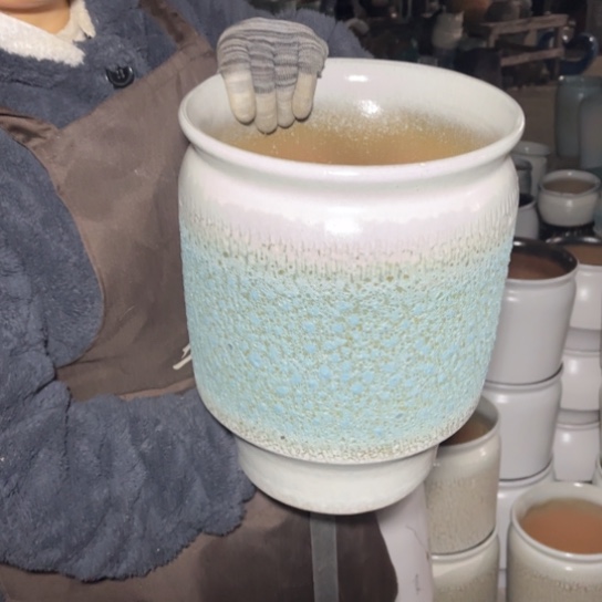 红陶口24高32瑕疵