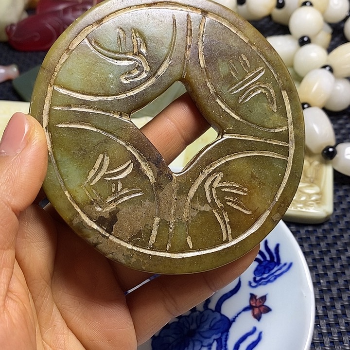 吊坠白玉菩提支持七天无理由