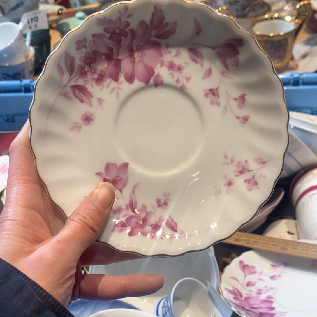 瓷片刚刚哈哈哈哈哈哈哈