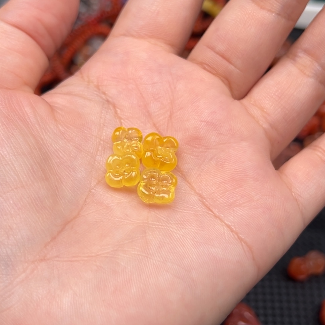 未镶嵌琥珀手链多样性