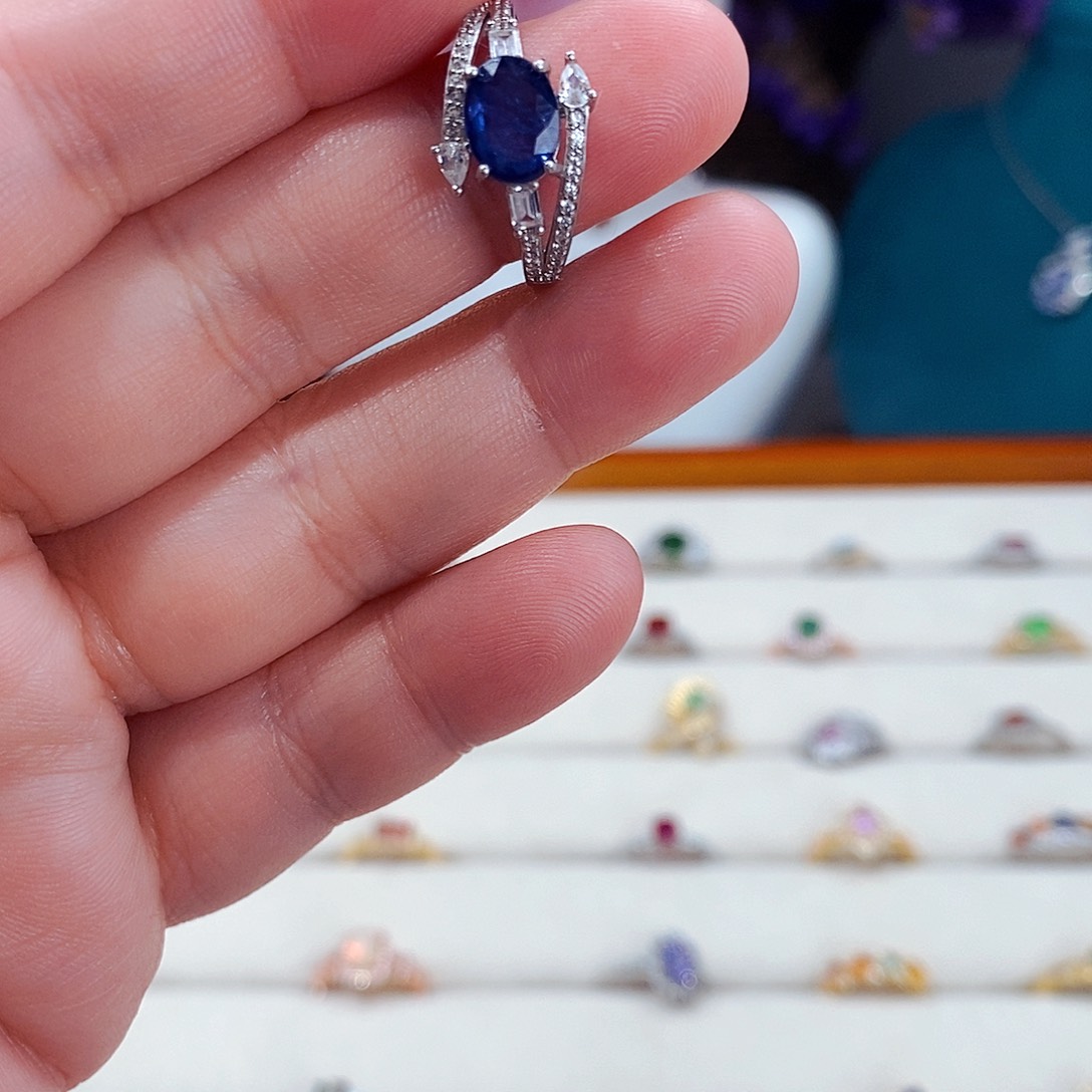 蓝宝石戒指银S925镶嵌