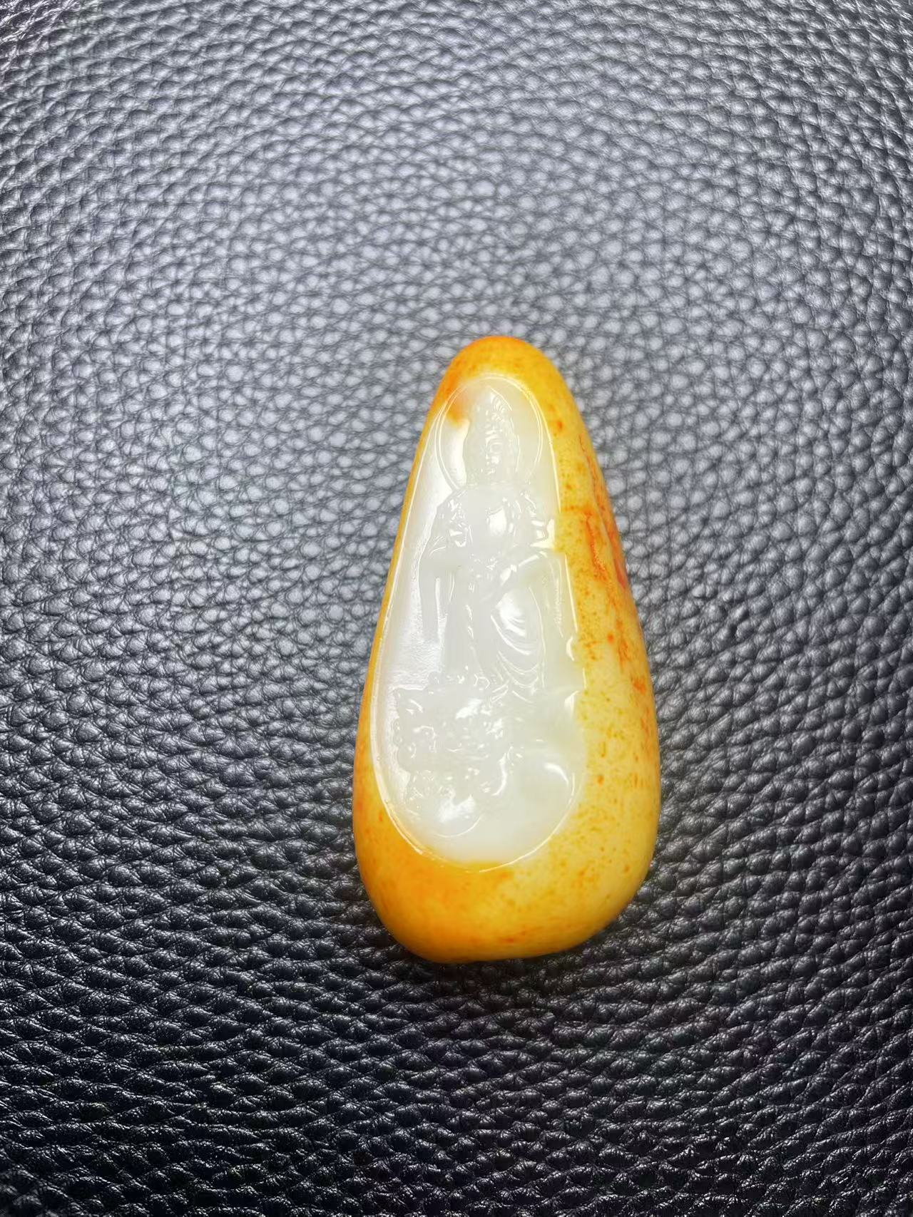 和田玉金包玉站观音