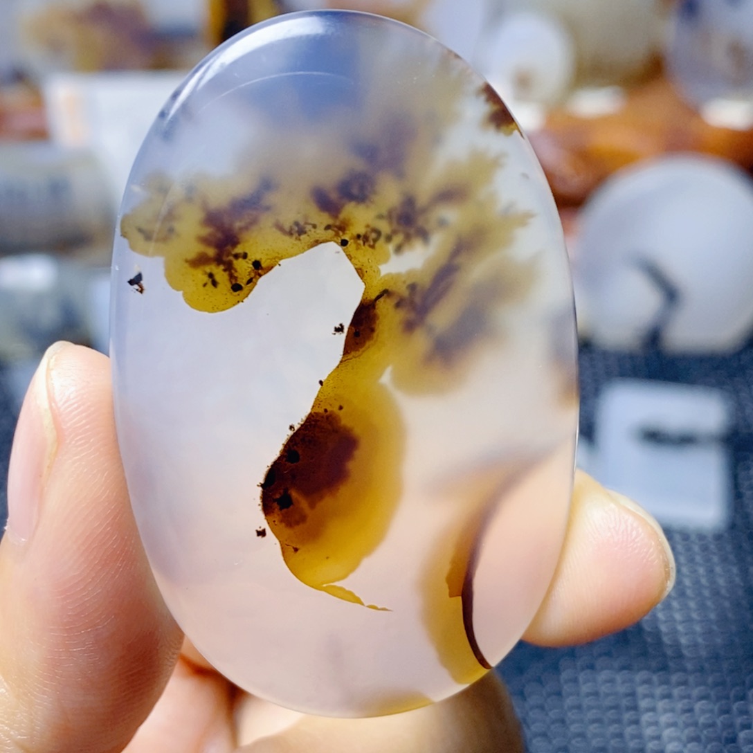 玛瑙/玉髓未镶嵌珠宝奇石