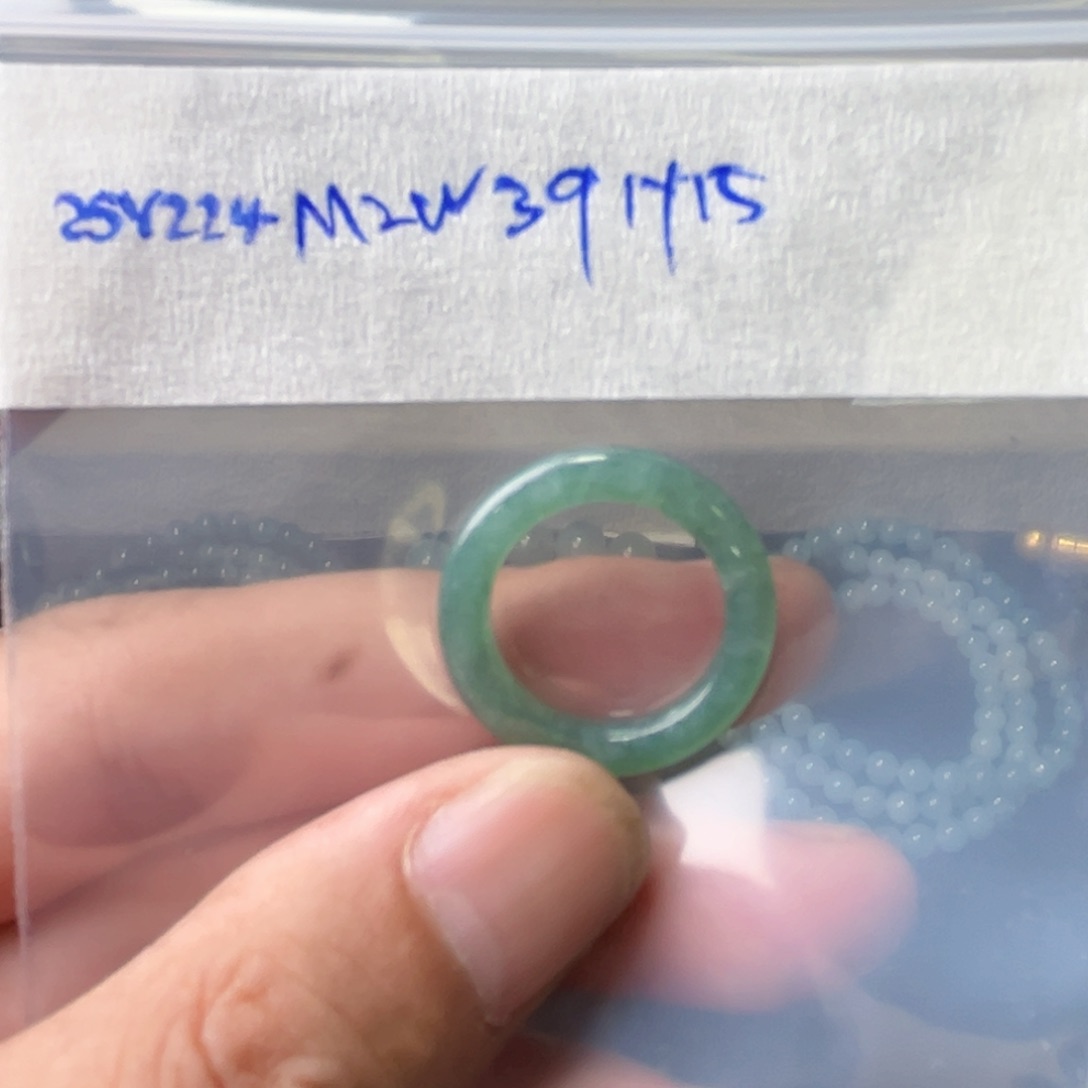 定制翡翠未镶嵌圈口15