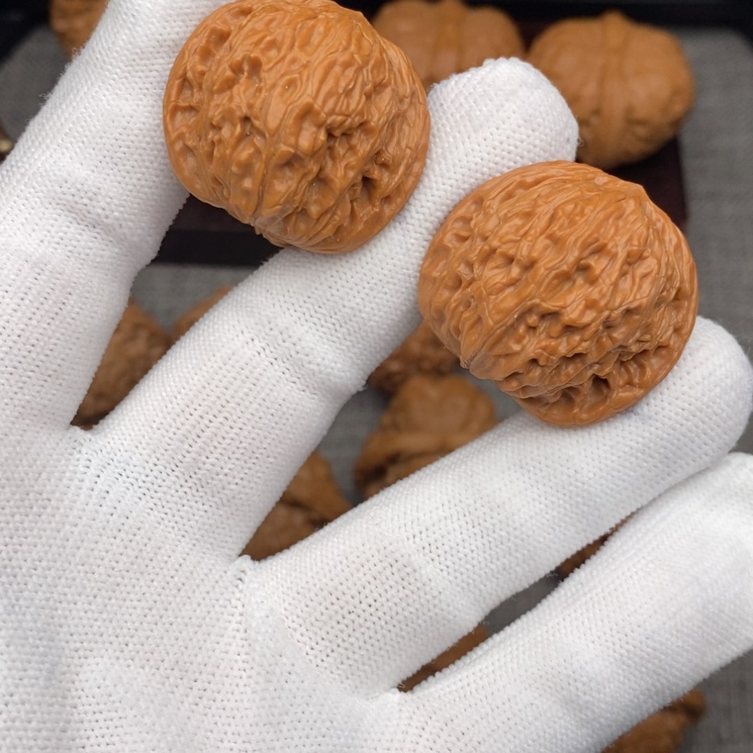 文玩核桃把件32球磨