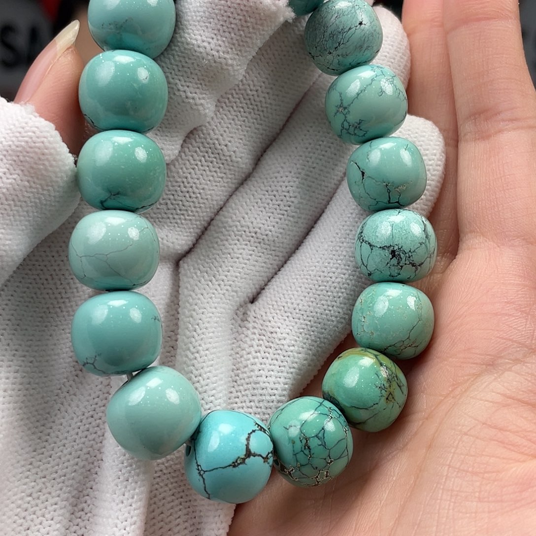 绿松石未镶嵌挂件