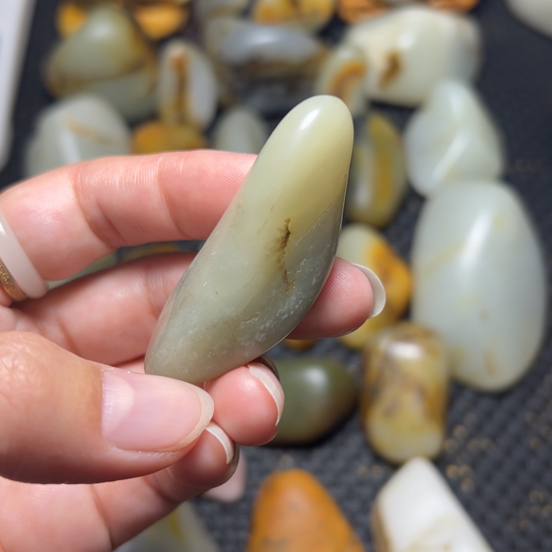 和田玉未镶嵌挂件A11