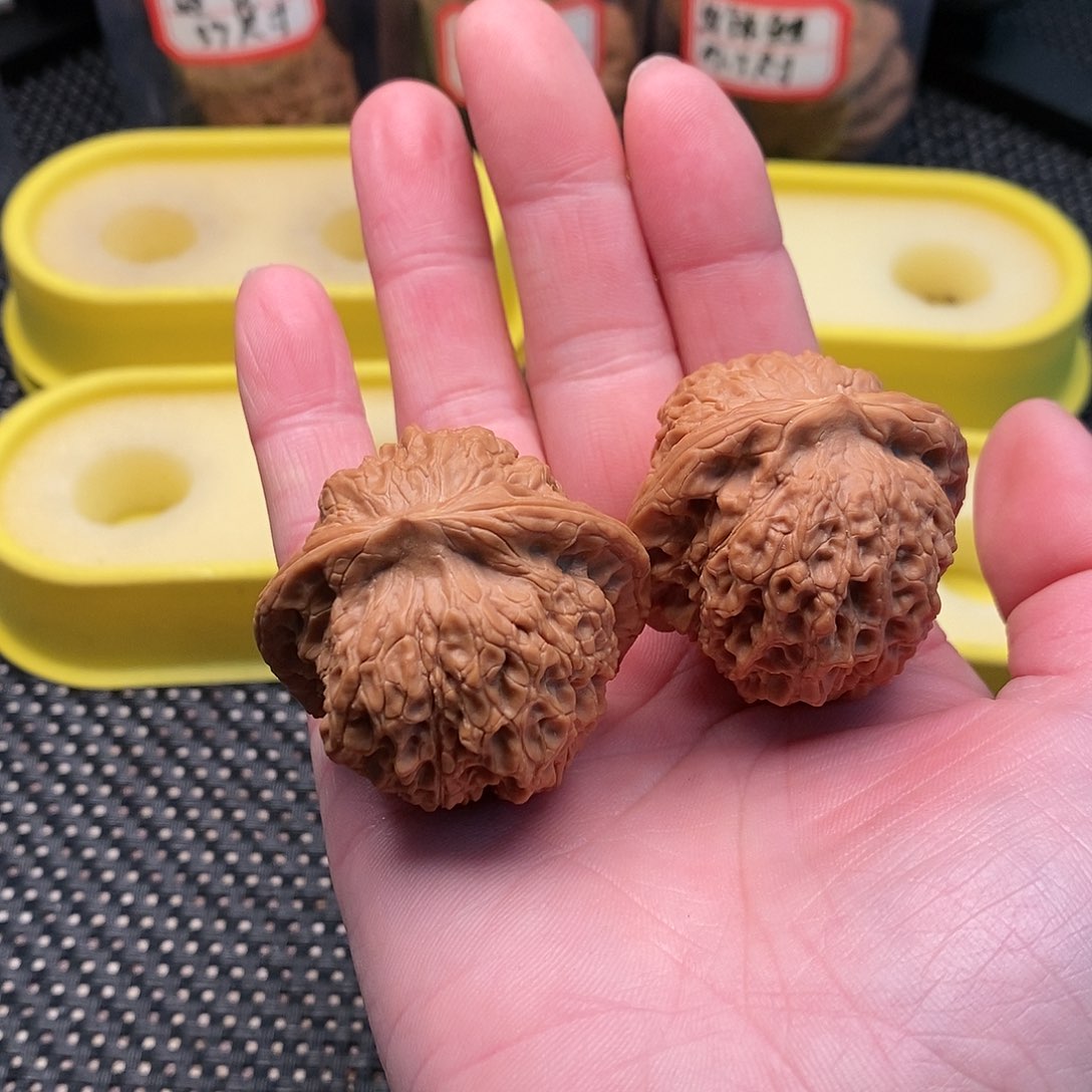 橄榄核手串/手链h****i血麒麟