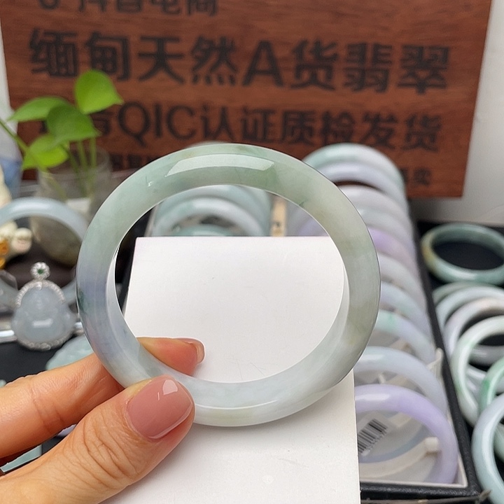 翡翠手镯未镶嵌57.3正圈