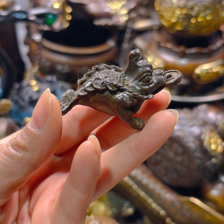 铜器摆件收收藏藏