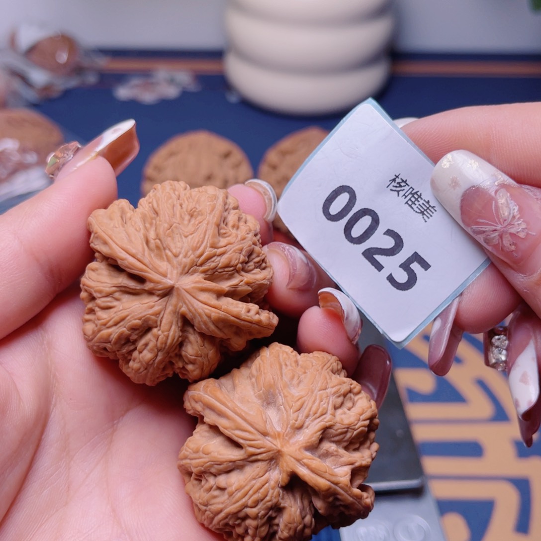 文玩核桃把件粗筋44～0025