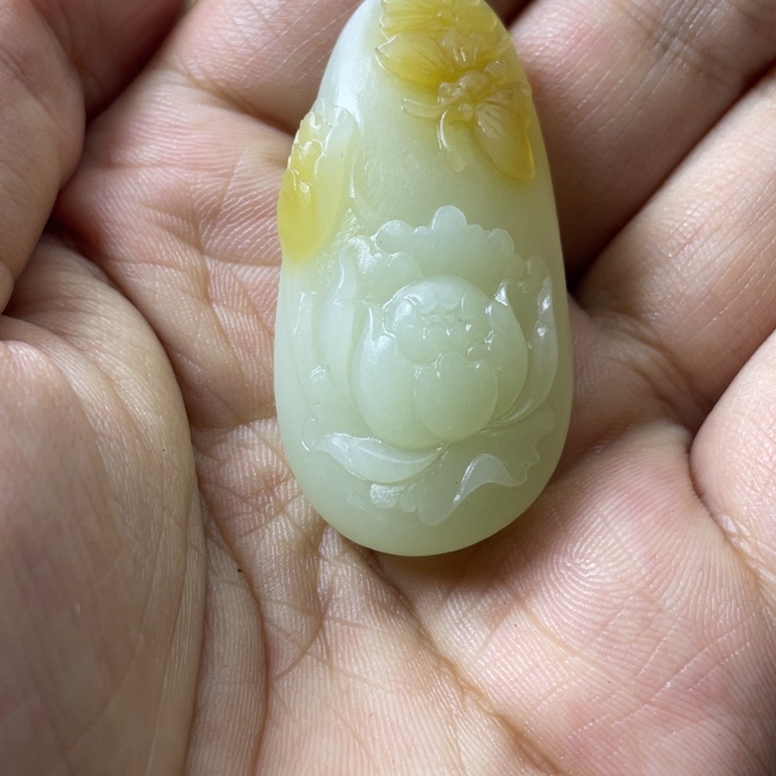 吊坠(不含链)未镶嵌和田玉一***萄