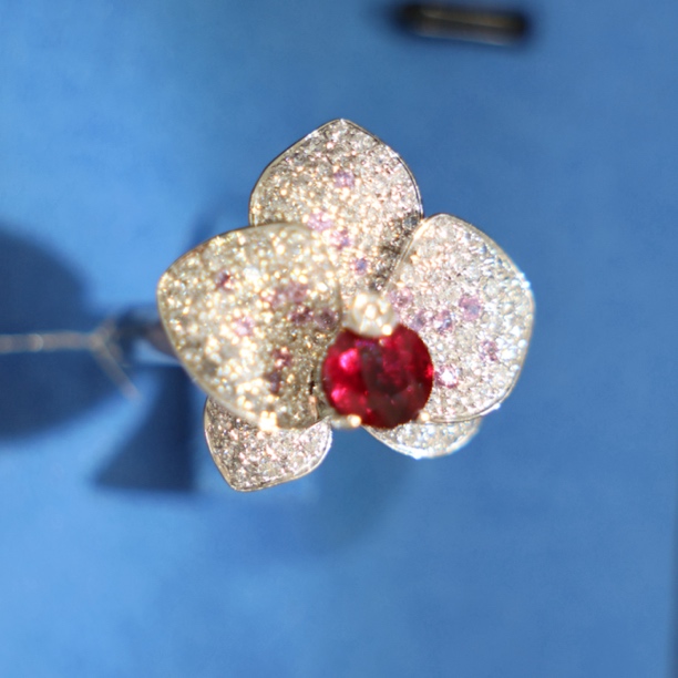 无烧缅甸鸽血红红宝石铂金戒指时尚