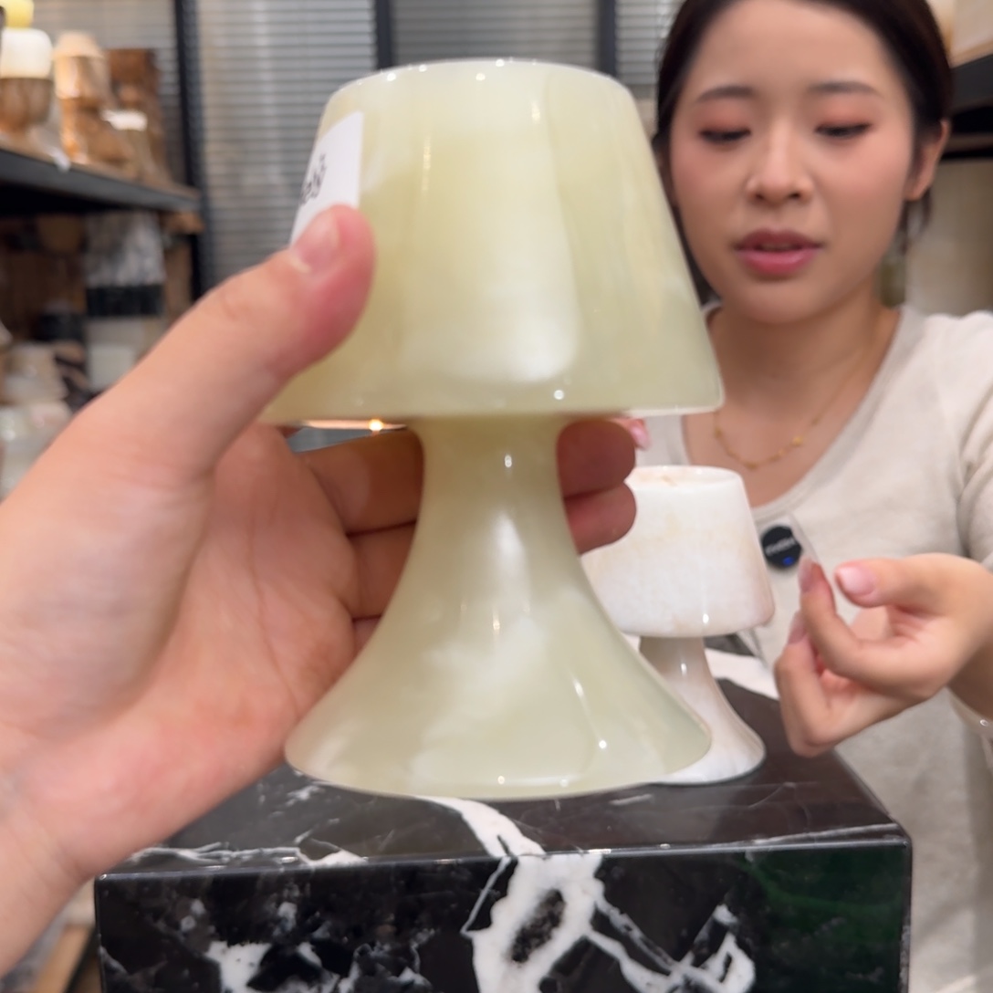  大理石 r08。  关机。