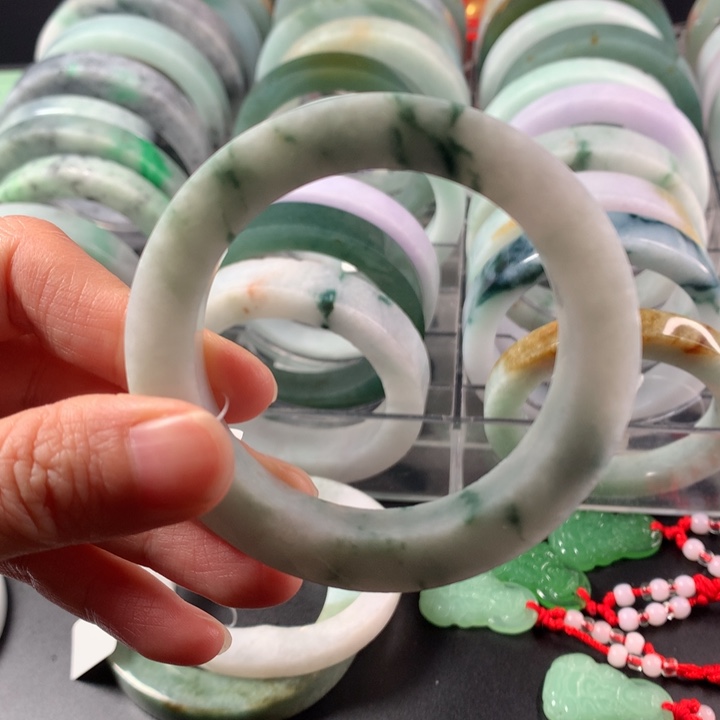 定制翡翠手镯未镶嵌奶***菜手镯