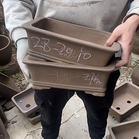 紫砂中国宜兴紫砂花盆，