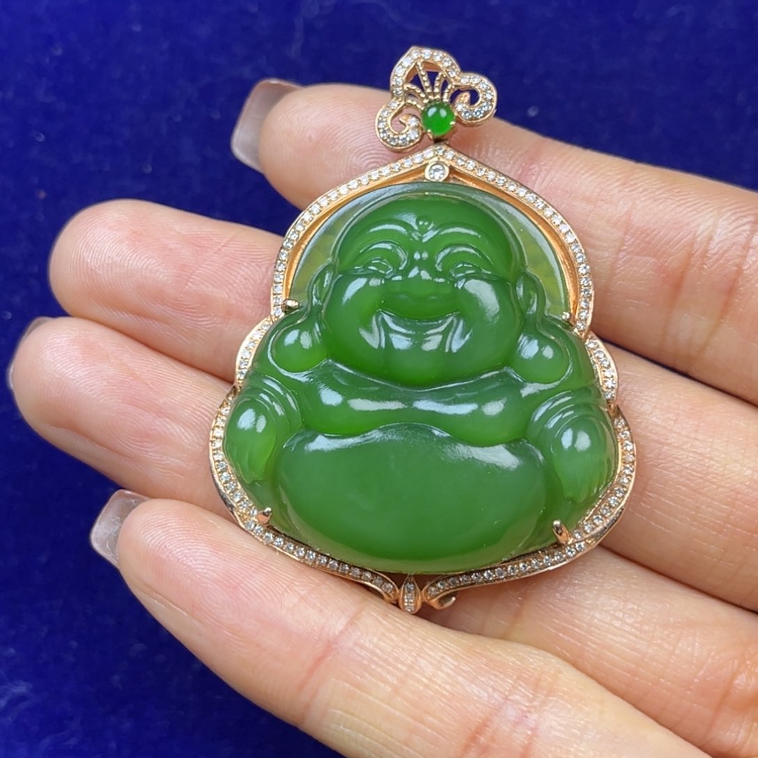 18K金镶嵌和田玉挂件