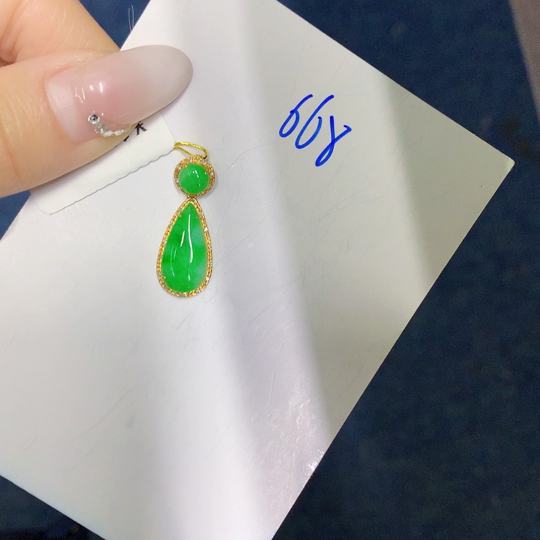 【闪购商品】翡翠颈饰18K金镶嵌000000000