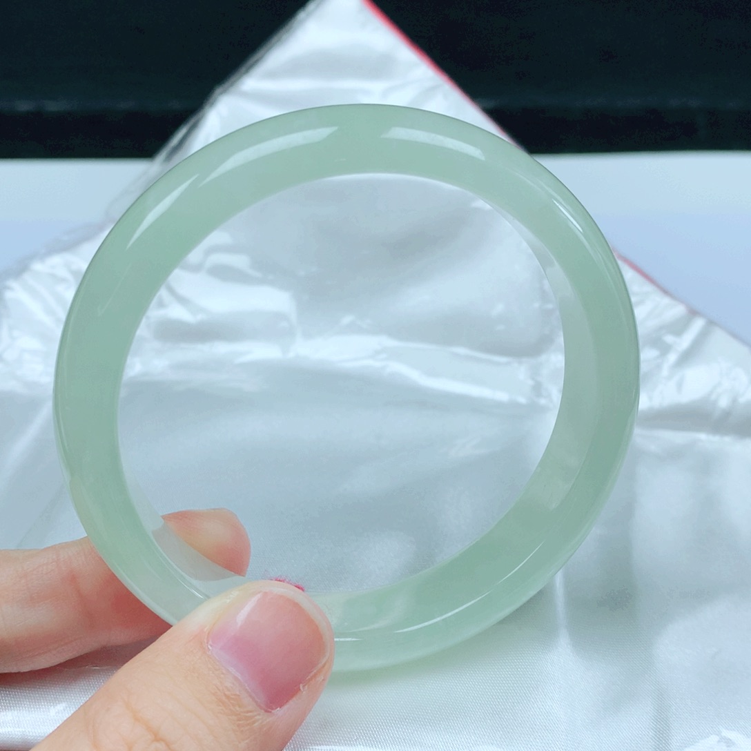 未镶嵌手镯翡翠56