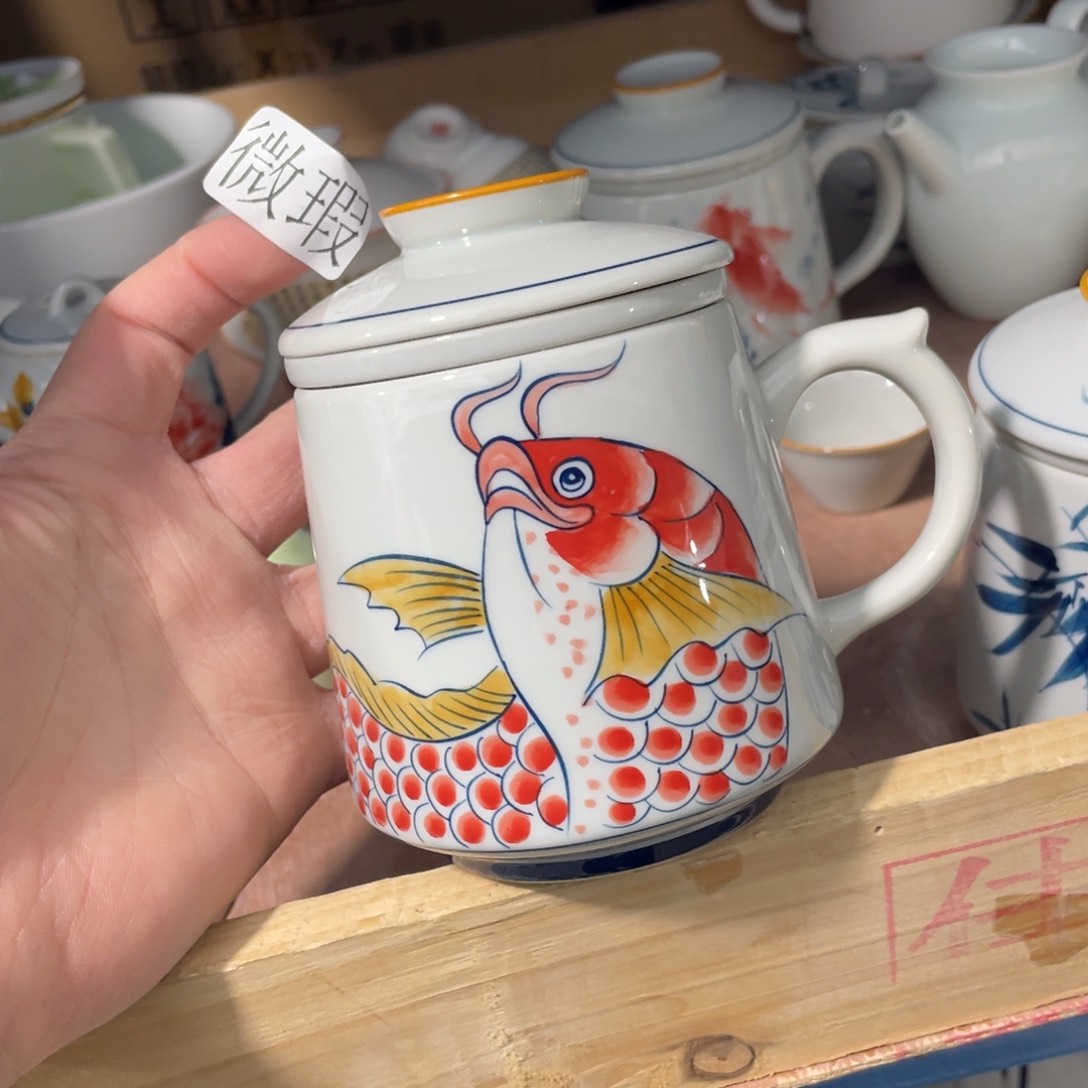 釉下手绘茶具微瑕